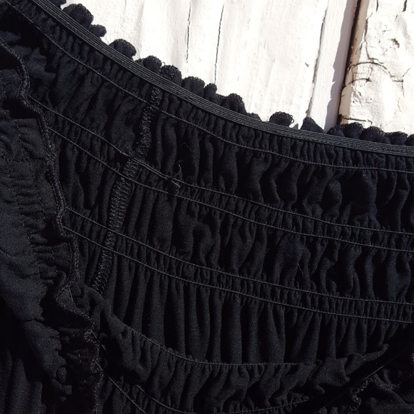 COPY - Jeanology Off shoulder soft gathered shirt. - Picture 4 of 8